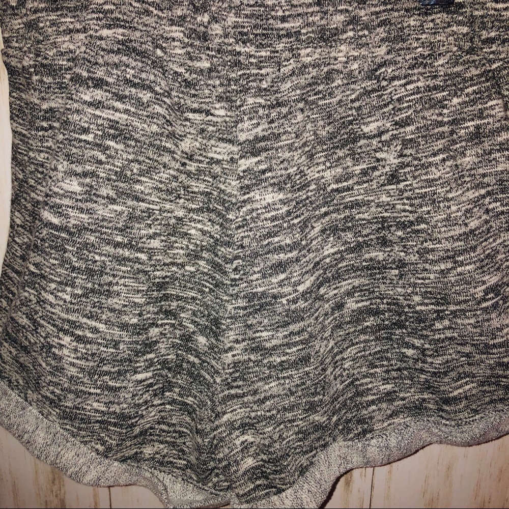 Embiance shorts, juniors small gray tweed - Picture 4 of 5